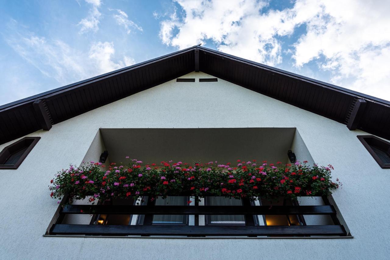 K'Raman Hotel Râmnicu Vâlcea Buitenkant foto